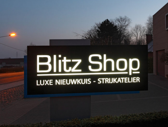 dubbelzijdige fondkast verlicht logo - Neon Elite - Blitz Shop