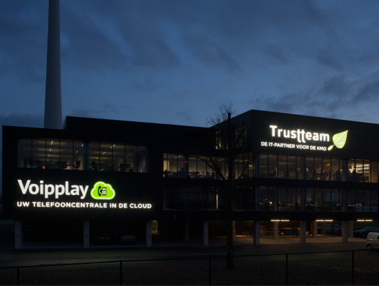 verlichte gevelletters - Neon Elite - Trustteam