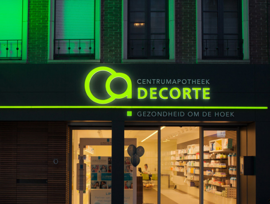 verlichte doosletters - Neon Elite - Apotheek Decorte