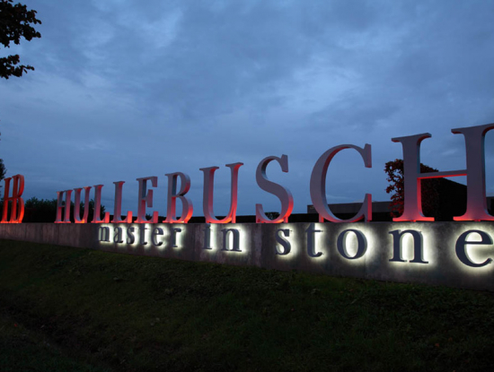 grote metalen letters - Neon Elite - Hullebusch