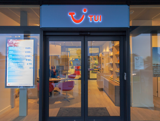 indirect verlichte gevelreclame op paneel - Neon Elite - Tui