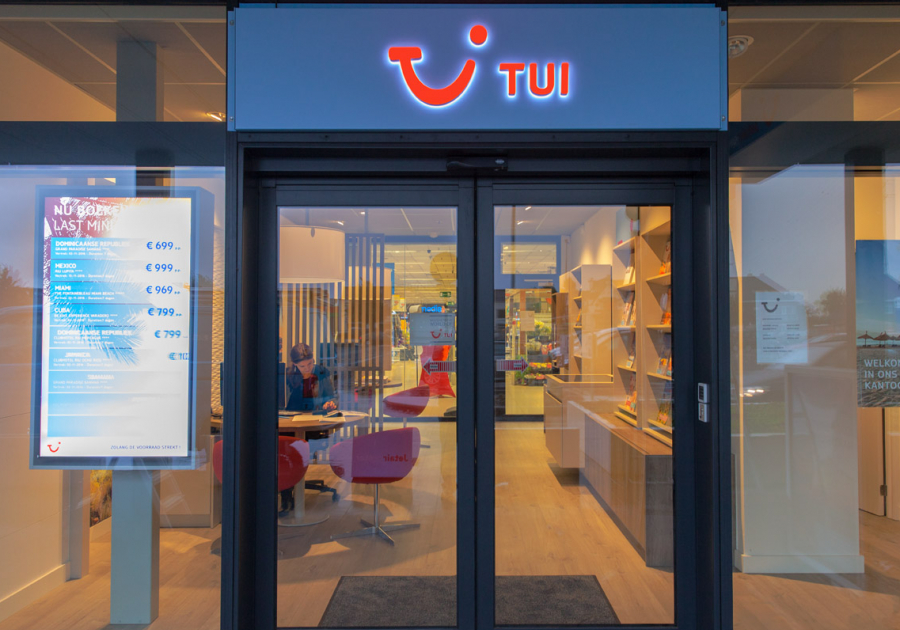 indirect verlichte gevelreclame op paneel - Neon Elite - Tui