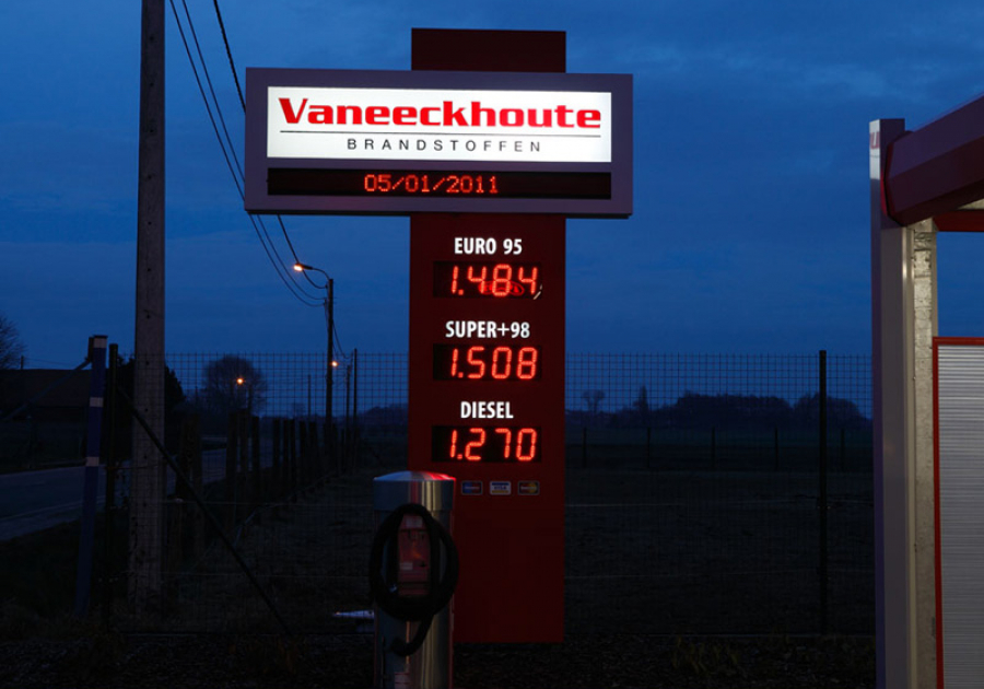 totem prijs display logo fondkast - Neon Elite - Vaneeckhoute Brandstoffen